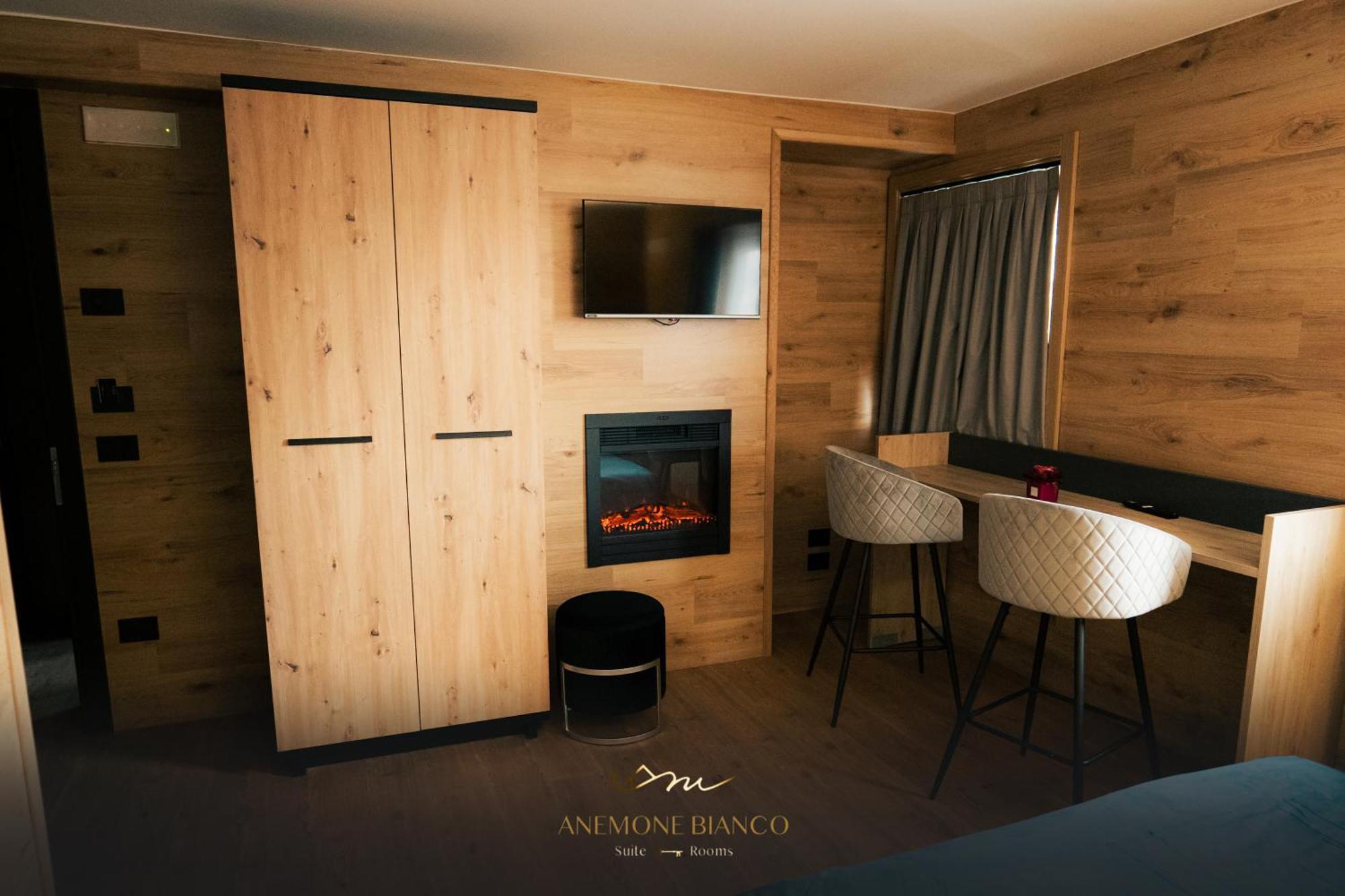 Anemone Bianco Suite Rooms Passo del Tonale Exterior photo