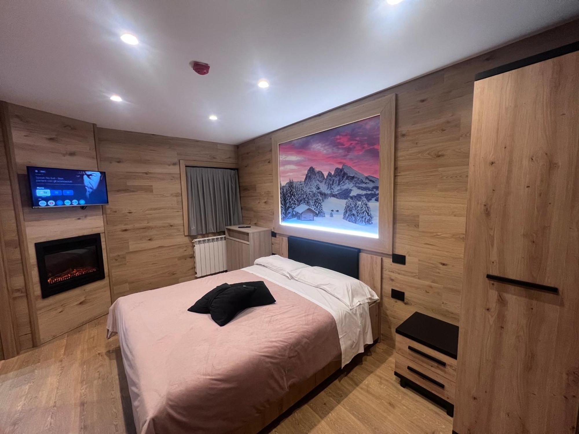 Anemone Bianco Suite Rooms Passo del Tonale Exterior photo
