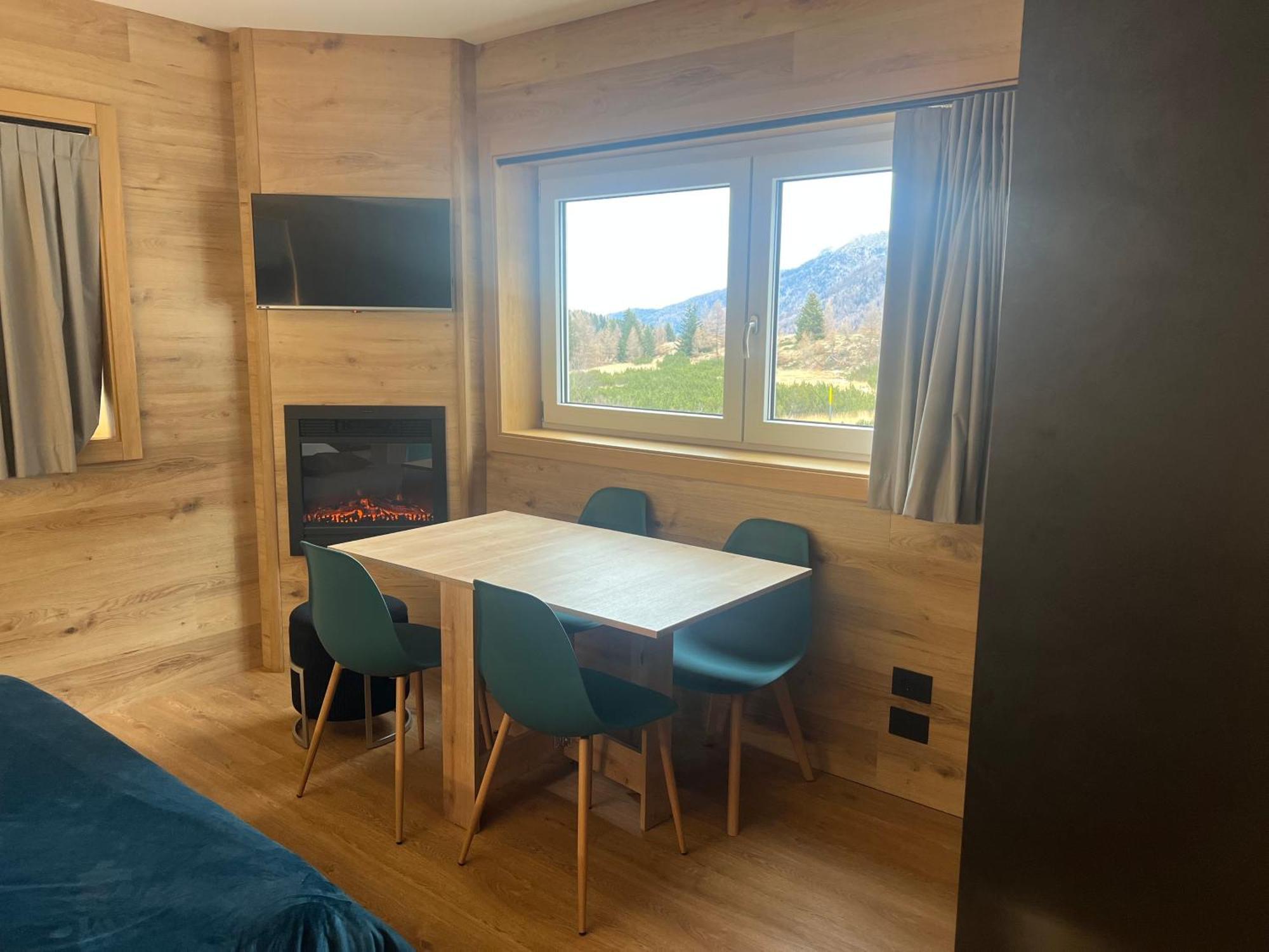 Anemone Bianco Suite Rooms Passo del Tonale Exterior photo
